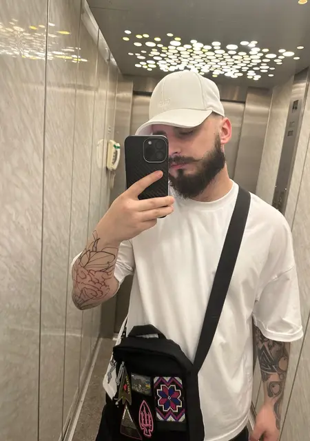 Я Владислав, 24, из Кривого Рога, ищу знакомство для дружбы