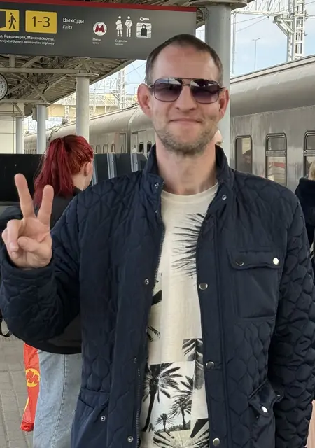 Я Кирилл, 35, знакомлюсь для приятного времяпровождения в Меппевшем