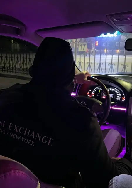 Я Андрей, 26, из Киева, ищу знакомство для открытые отношения