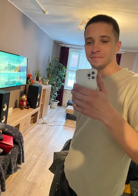 Денис из Барановичей, ищу на сайте знакомства на одну ночь