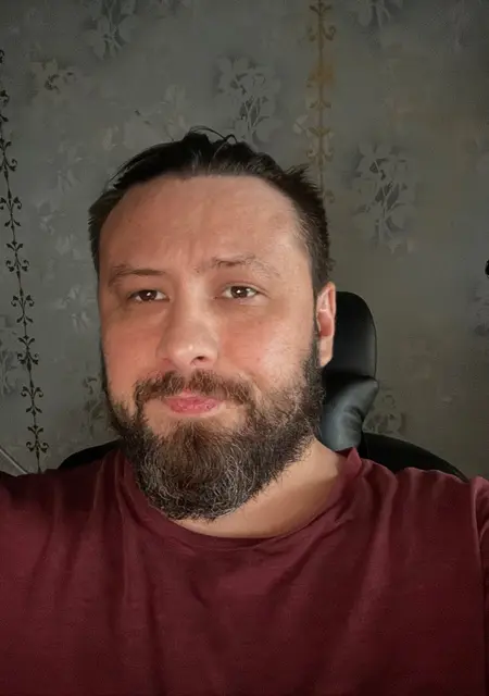 Я Макс, 35, знакомлюсь без обязательств в Харькове