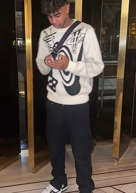 Я Jaime, 18, из Стокгольма, ищу знакомства на одну ночь