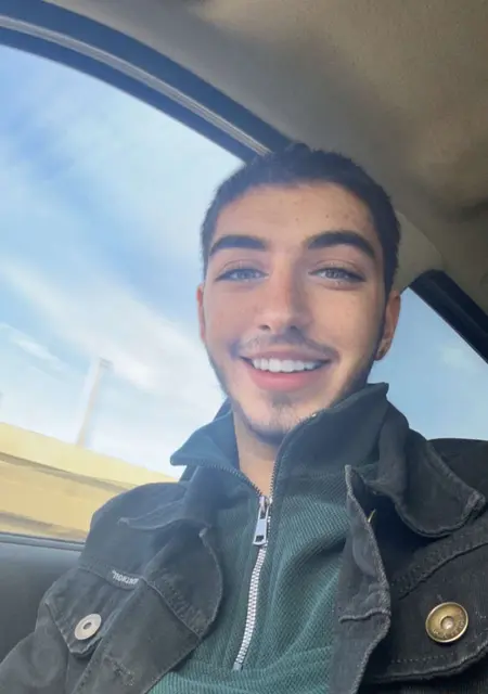 Apo из Лондона, мне 21, познакомлюсь для дружбы