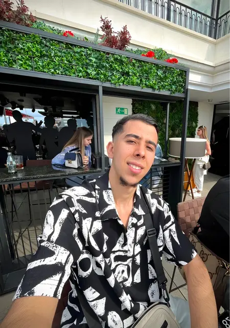 Soy Abdeell, 22 años, conociéndome para hacer nuevos amigos en Madrid