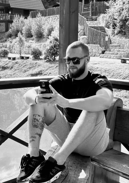 Я Grek, 23, знакомлюсь для вирта в Франкфурте-на-майне