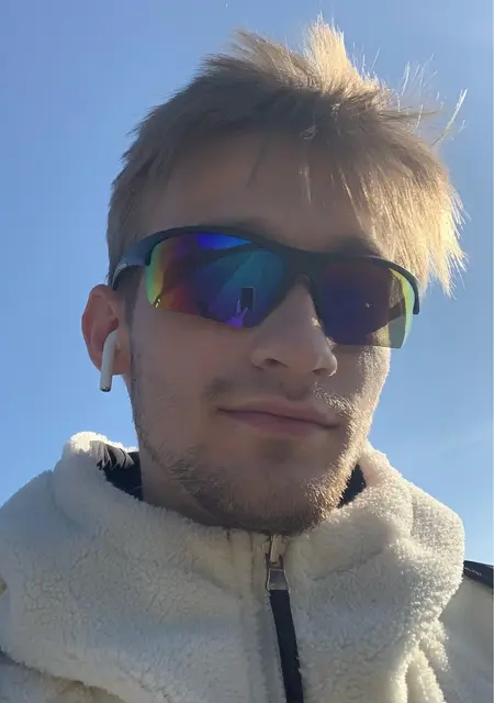 Андрій из Маневичей, мне 22, познакомлюсь на одну ночь