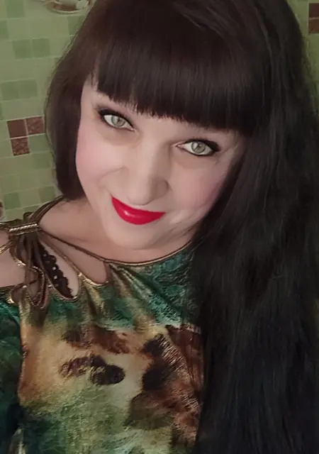 Nika з Черкас, шукаю на сайті приємне проведення часу