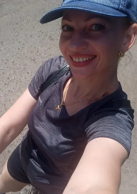 Alisa из Гомеля, ищу на сайте знакомства на одну ночь