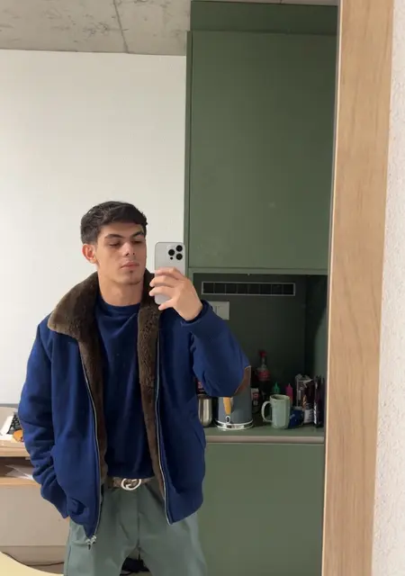 Я Eliekber, 19, знакомлюсь на одну ночь в Веттинген