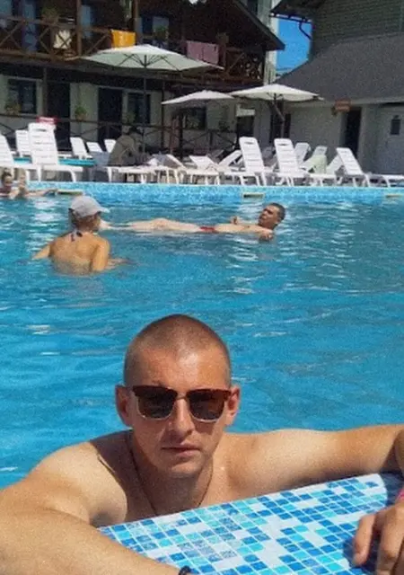 Я Lowwmee, 32 років, знайомлюсь для спілкування у Ужгород