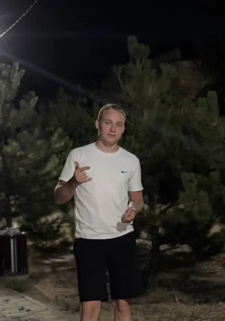 Я Daniil, 18, знакомлюсь без обязательств в Таллине