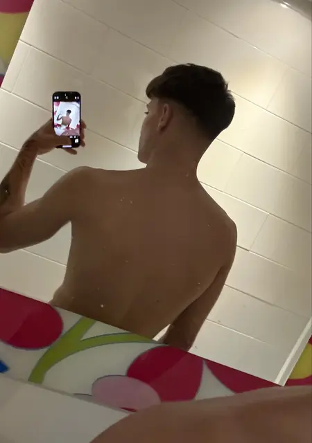 Soy Marco, 19 años, conociéndome para lío de una noche en Zamora