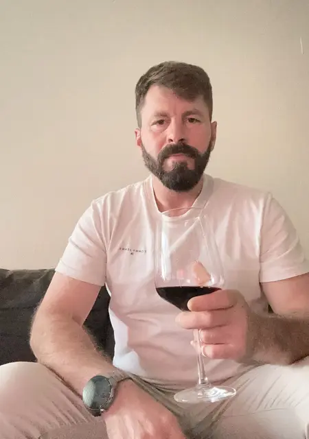 Soy Veni, 47 años, conociéndome para relación sin ataduras en Valencia