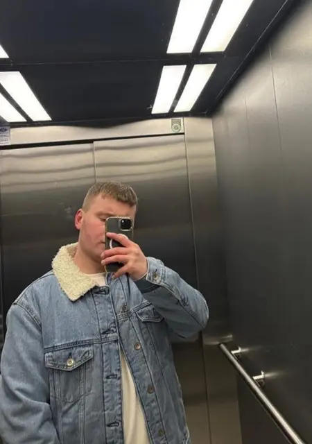 Я Radosaw, 24, знакомлюсь без обязательств в Вроцлаве