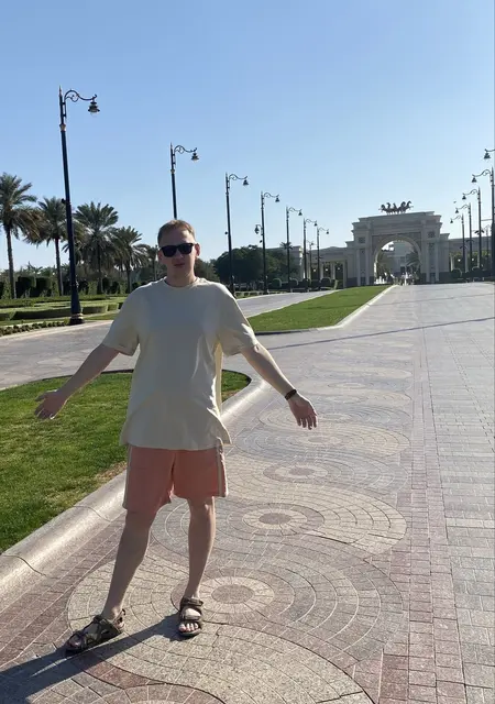 Я Егор, 25, знакомлюсь без обязательств в Париже