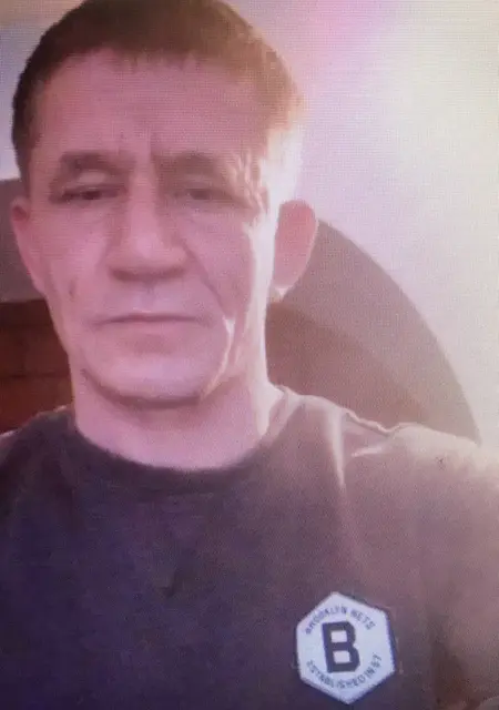 Я Nicolae, 51, знакомлюсь для открытые отношения в Унгень