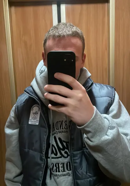 Я Іван, 23, из Вероны, ищу знакомства без обязательств