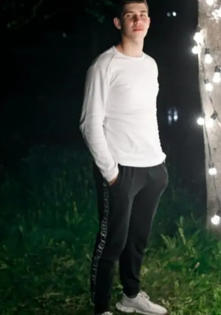 Егор из Могилёва, мне 18, познакомлюсь без обязательств