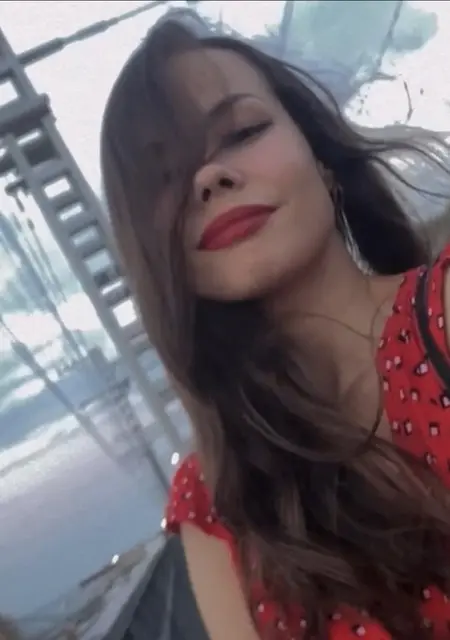 Я Liz, 25, знакомлюсь для приятного времяпровождения в Энсхеде