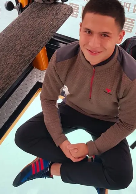 Дим из Амстердама, мне 28, познакомлюсь на одну ночь