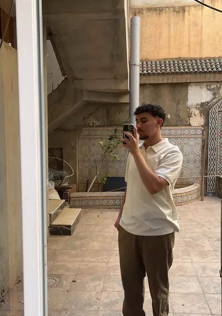 Я Elyas, 26, знакомлюсь для вирта в Альбервиль