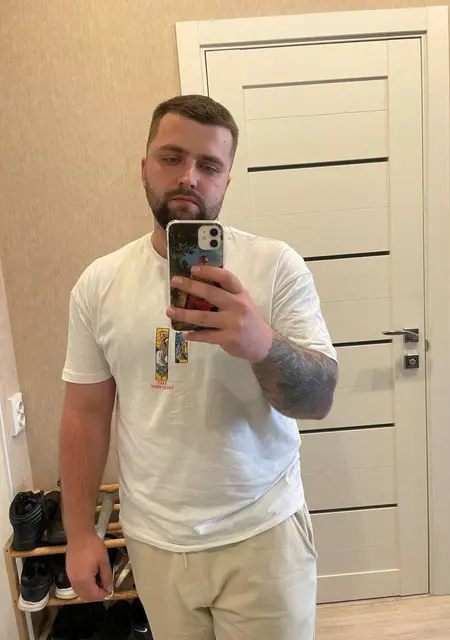 Я Максим, 29, знакомлюсь для приятного времяпровождения в Киеве