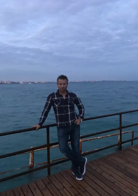 Ahmet из Коньи, мне 43, познакомлюсь без обязательств