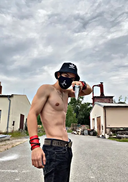 Михайло из Градца Кралова, ищу на сайте знакомства на одну ночь