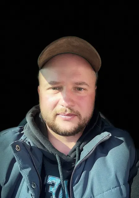 Я Вадим, 32 років, знайомлюсь без зобов'язань у Сумах