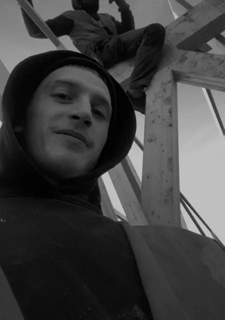 Я Mihal, 22, знакомлюсь без обязательств в Лоуни