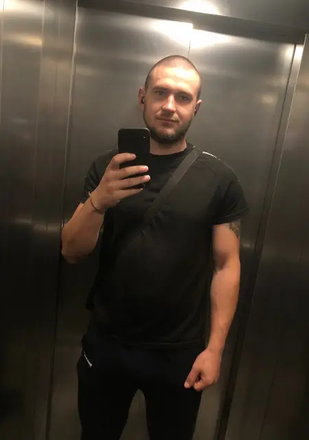 Жека из Гданьска, мне 31, познакомлюсь на одну ночь