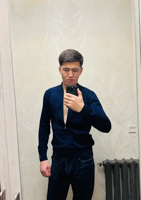 Я Алтынбек, 20, знакомлюсь для постоянных отношений в Бишкеке