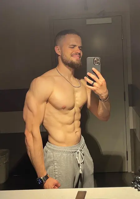 Вадим Шпак з Чернігова, мені 25 років, познайомлюсь без зобов'язань