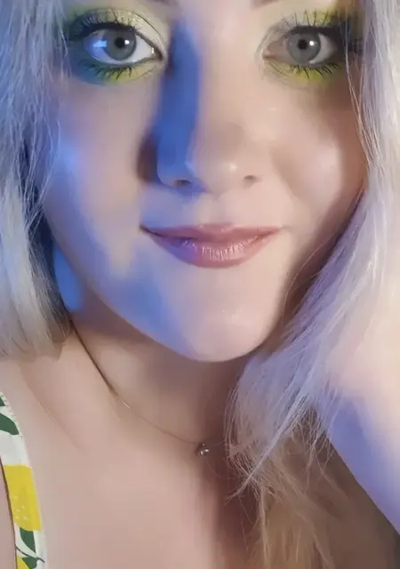 Svetlana из Минска, ищу на сайте дружбу