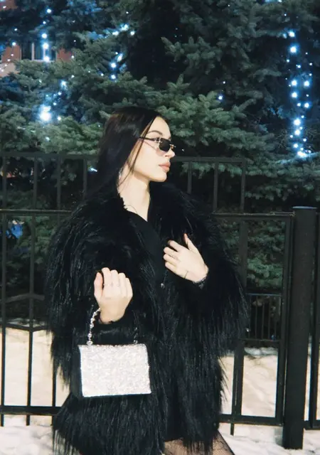 Я Анастасия, 18, из Стокгольма, ищу знакомство для совместных путешествий