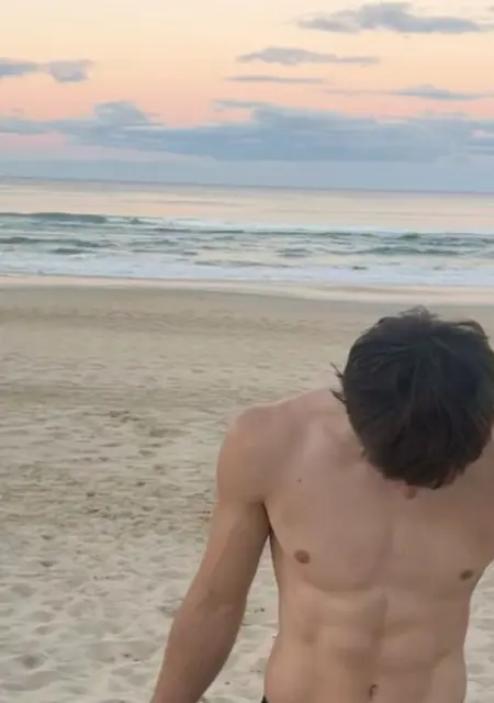 Я Егор, 19, знакомлюсь для вирта в Хехинген