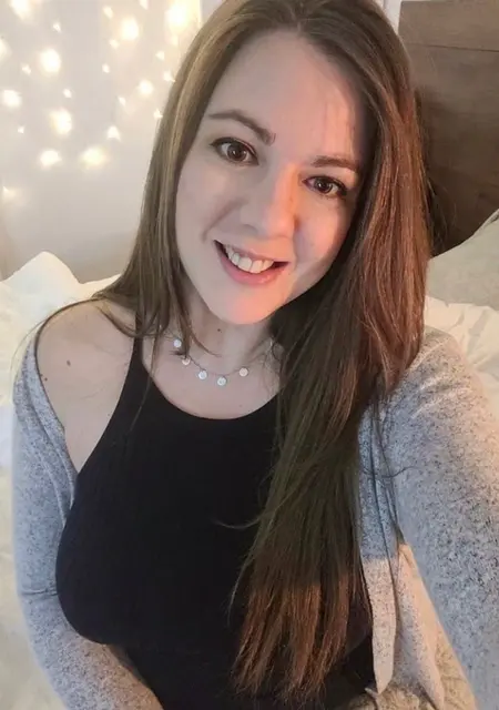 Я Sophie, 32, из Марселя, ищу знакомство для постоянных отношений