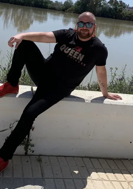 Paco из Севильи, ищу на сайте знакомства без обязательств