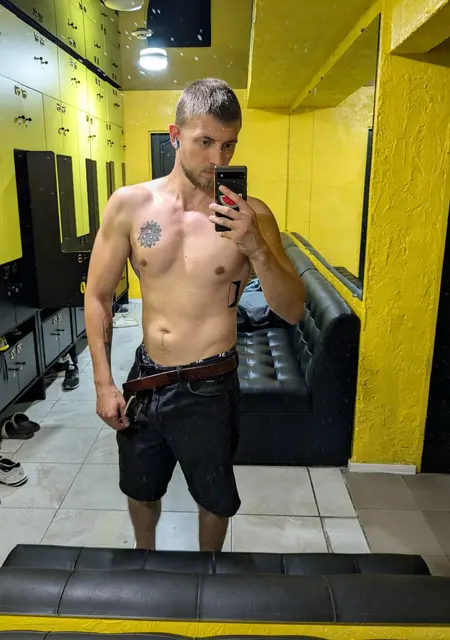 Я Олег, 30 років, знайомлюсь без зобов'язань у Одесі