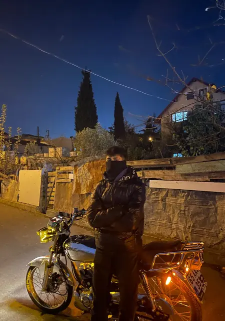 Я Umut, 20, из Измита, ищу знакомство для вирта