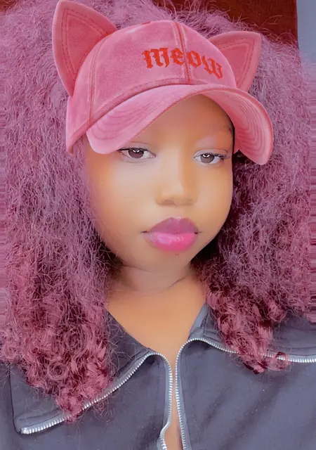 Я Cynthia, 21, из Лондона, ищу знакомство для постоянных отношений