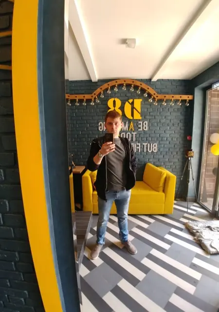 Денис из Караганды, ищу на сайте знакомства на одну ночь