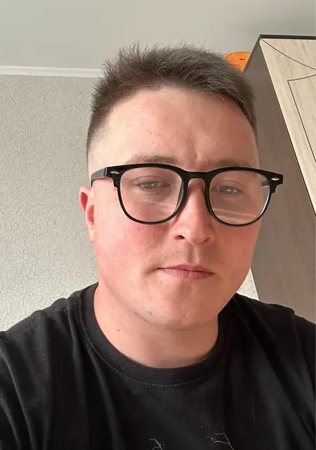 Я Илья, 26, из Каланчака, ищу знакомство для дружбы