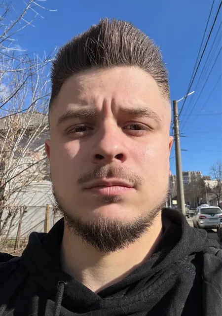 Кирилл з Сум, мені 23 років, познайомлюсь для приємного проведення часу