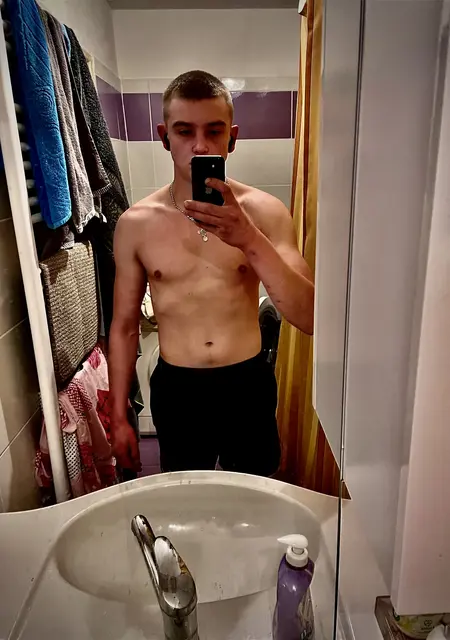 Vova из Брно, мне 23, познакомлюсь для вирта