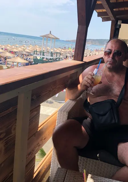 Я Nikoll, 55, из Тюбингена, ищу знакомство для дружбы