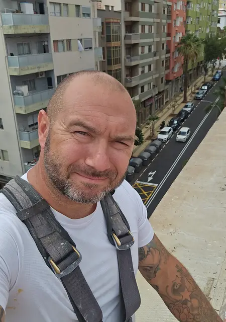 Roman de Terrassa, tengo 41 años, listo para conocer para lío de una noche