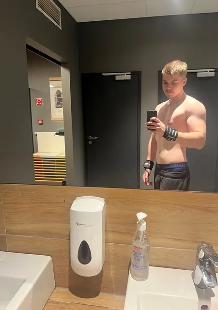 Hubert из Познани, ищу на сайте знакомства на одну ночь