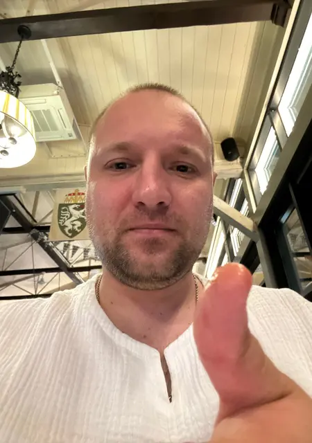 Я Вячеслав, 37 років з Старобільськ, шукаю знайомство для спільних подорожей