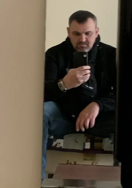 Антон из Мукачева, мне 40, познакомлюсь для приятного времяпровождения